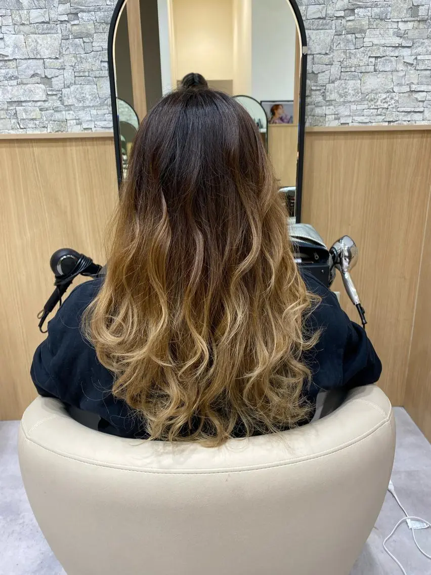 ロング ロング 本間 広樹のヘアスタイル