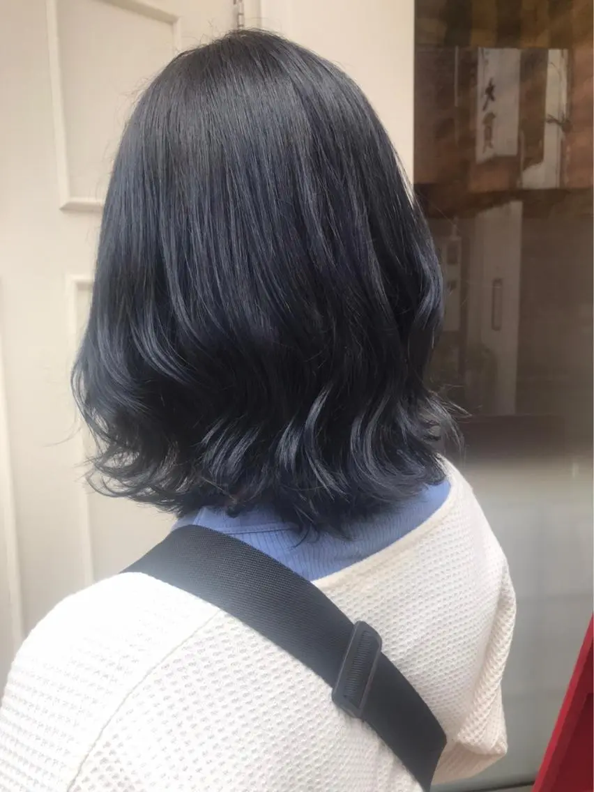 ミディアム カラー ネイビーカラー 🫟Blanco🫟 Color&Careのヘアスタイル