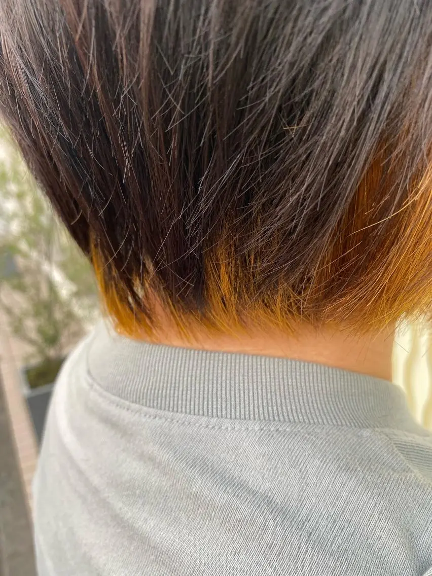 ショート カラー ヘアアレンジ インナーカラー オレンジ イエローカラー 渡辺　亮/髪質改善 レイヤーカットのヘアスタイル