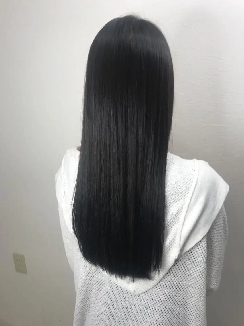 ロング カラー 髪質改善 トリートメント 白髪ぼかし、髪質改善 富田隼仁のヘアスタイル