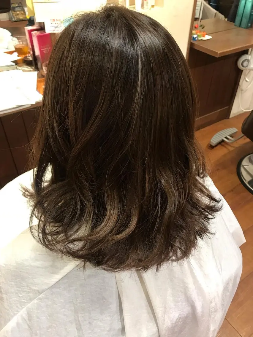 ミディアム 勝沼 佑季のヘアスタイル