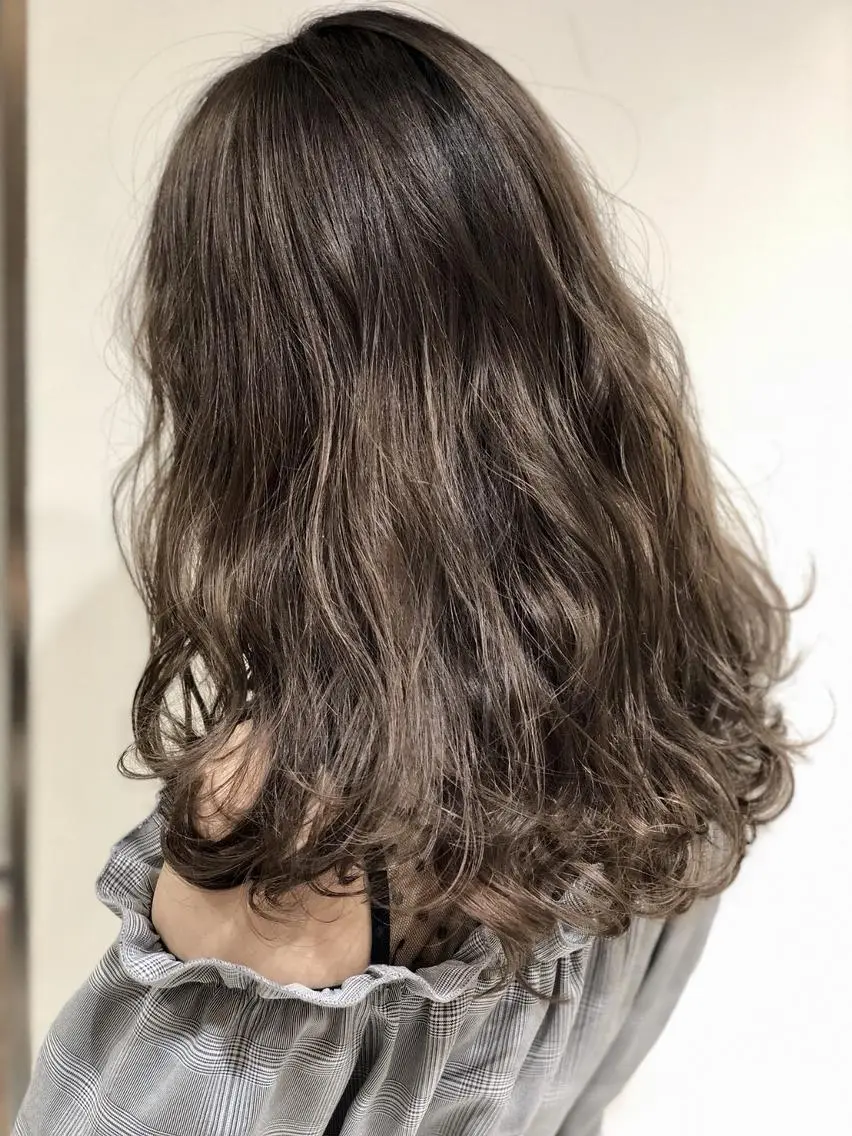 カラー Ash 店長　山下達也のヘアスタイル