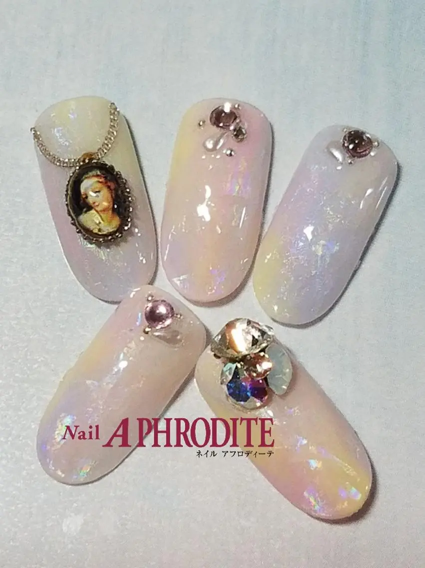 ネイル オーロラネイル Nail Aphroditeのネイルデザイン