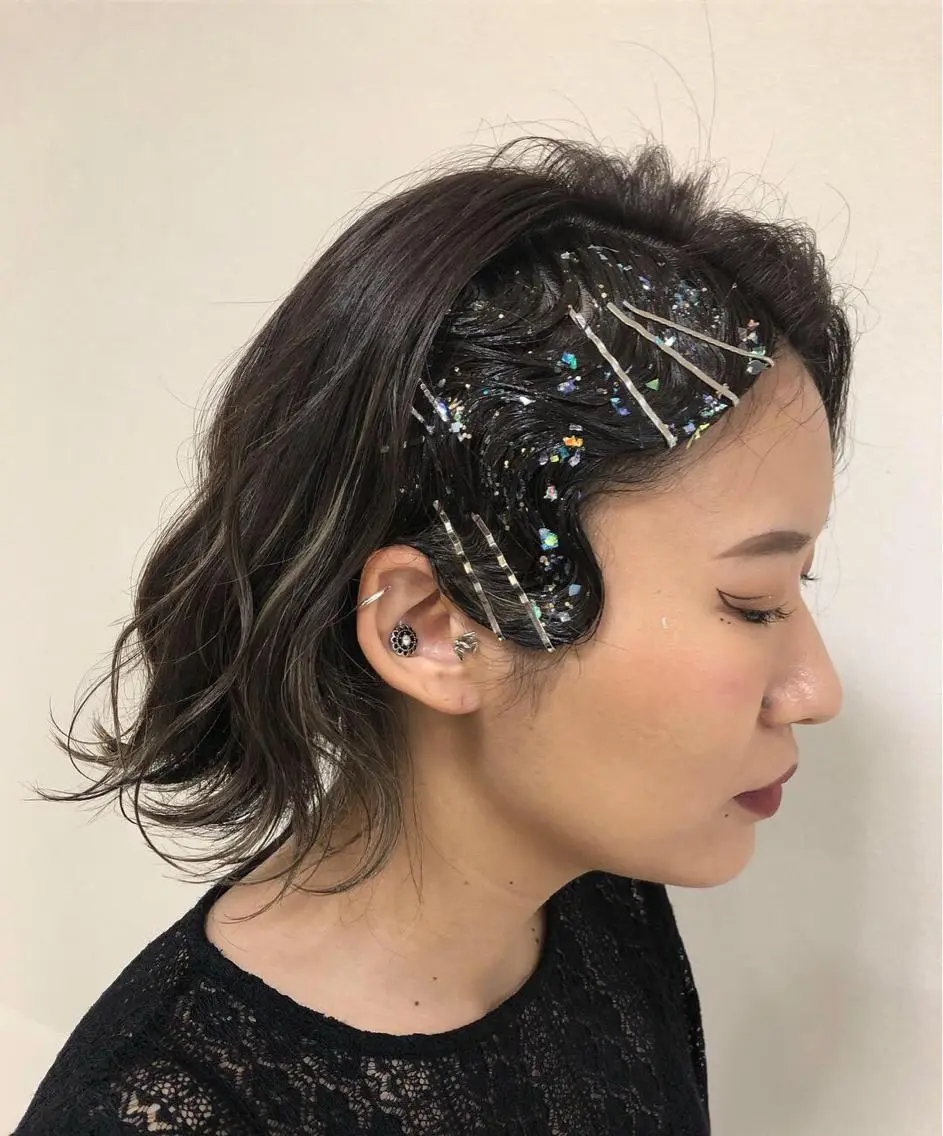 ミディアム カラー ヘアアレンジ 成人式 入学式 卒業式のヘアスタイル enurk店 🍋 M I K U  *のその他イメージ