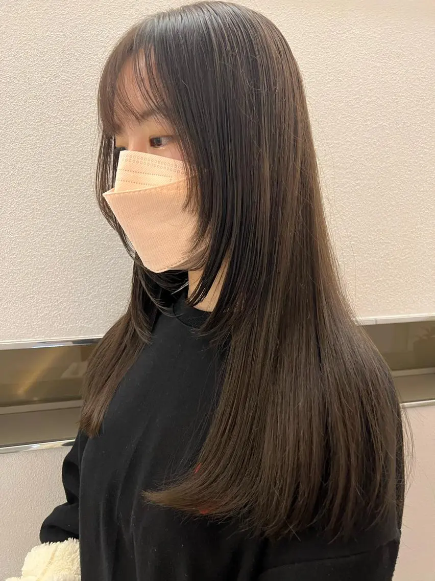 セミロング カラー 顔まわりレイヤー 顔周りカット レイヤーカット カット ヘアカラー トリートメント 韓国🇰🇷レイヤー 映える顔周り🩷のヘアスタイル