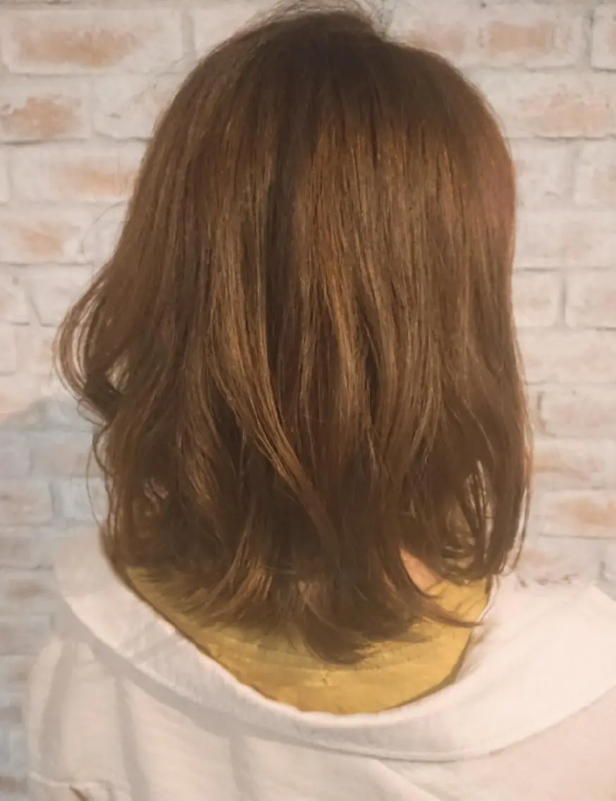 ミディアム カラー イルミナカラー 赤松 摩美のヘアスタイル