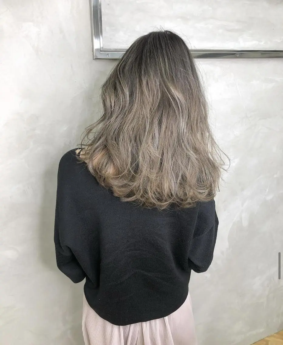 ロング カラー ブリーチ ケアブリーチ ダブルカラー ANGELICA JR和歌山店のヘアスタイル