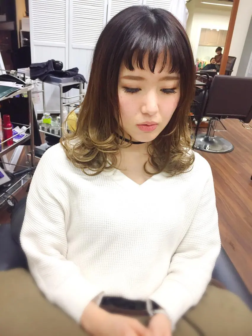 ミディアム カラー パーマ ヘアアレンジ グラデーションカラー 成松 勇治のヘアスタイル