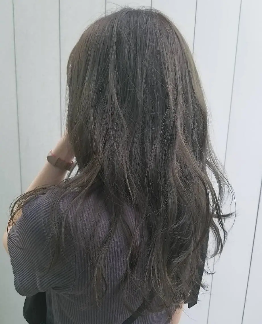 ロング カラー アッシュ 関口 友菜のヘアスタイル