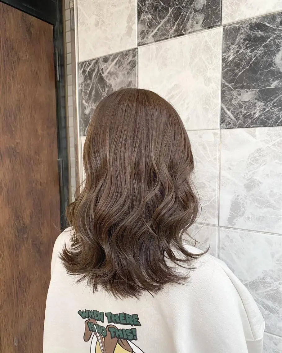 セミロング カラー カルフール草加本店 江波戸裕介のヘアスタイル