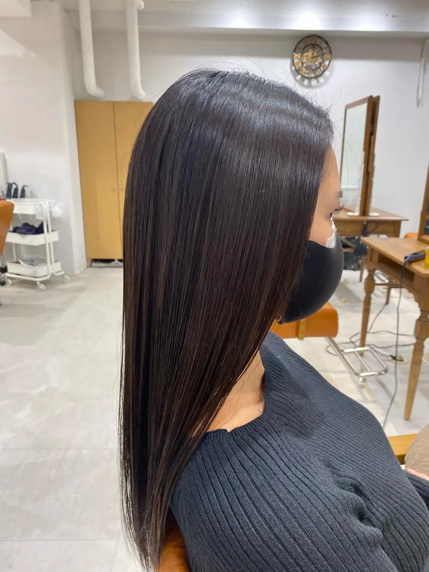 ロング カラー ヘアカラー 山﨑 燦人のヘアスタイル