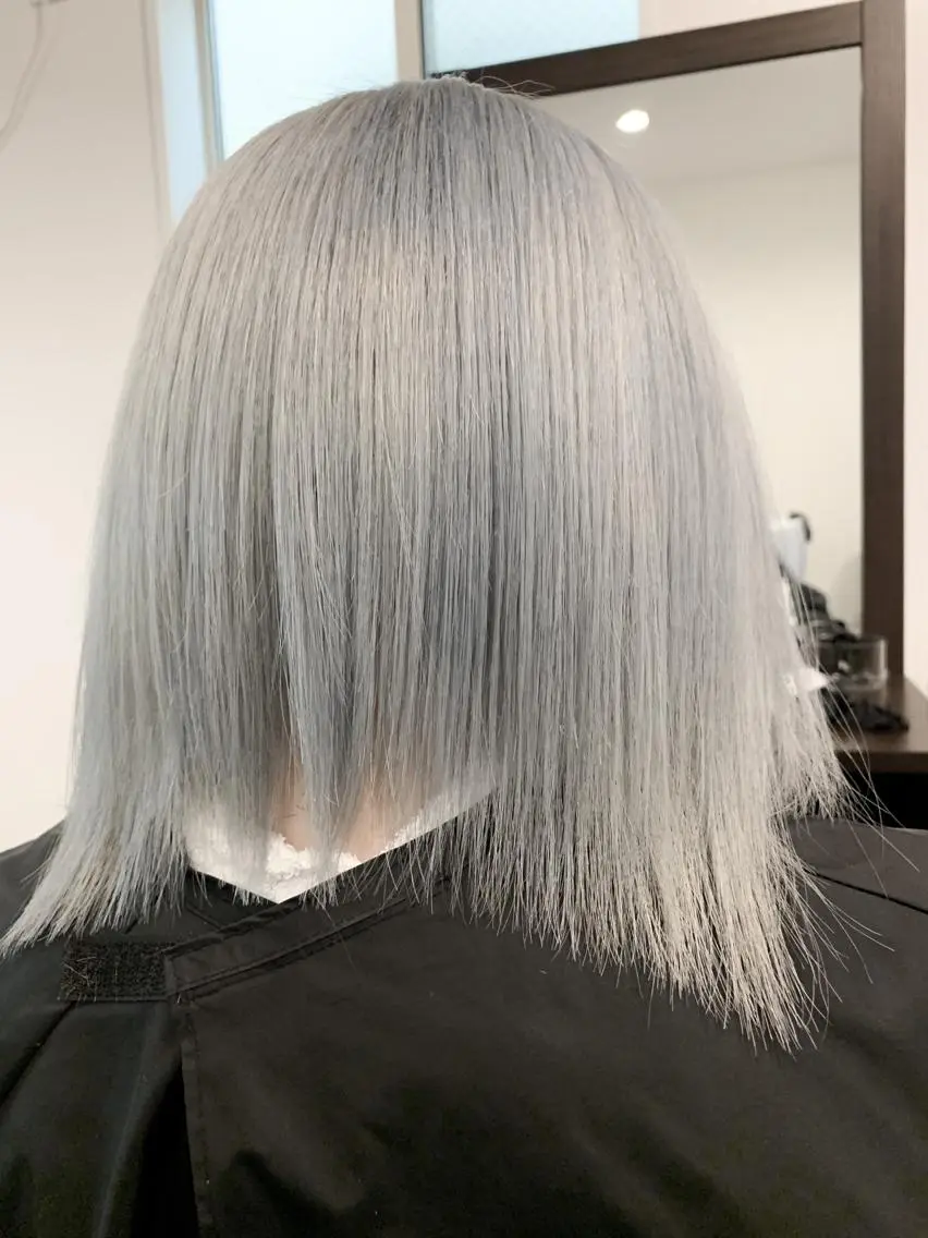 セミロング カット ヘアカラー トリートメント 🍀ケアブリーチ カラー🍀坂井のヘアスタイル