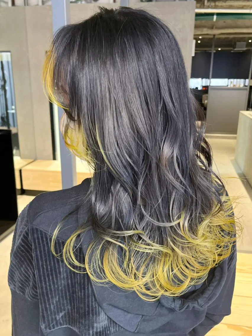 カラー パーマ ヘアアレンジ グラデーションカラー イエローカラー カット ヘアカラー トリートメント ITbyALBUM 八王子店のヘアスタイル