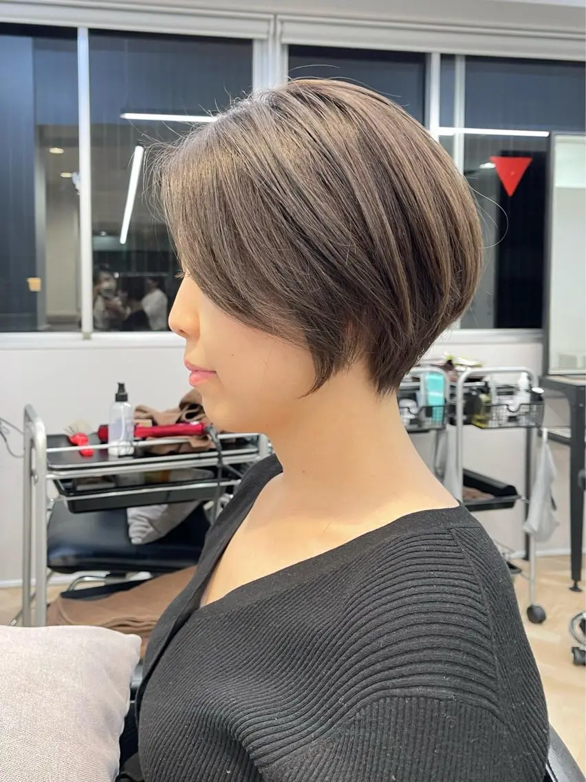 ショート オカダ ノゾミのヘアスタイル