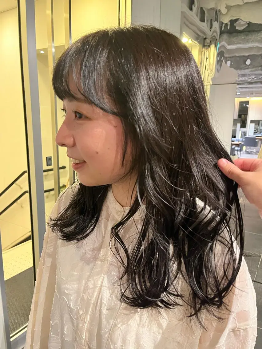 ロング カラー アッシュ 透明感カラー ダークアッシュ ダークグレー ダークグレージュ カット ヘアカラー ショート/パーマ/ カラー/FUKOのヘアスタイル