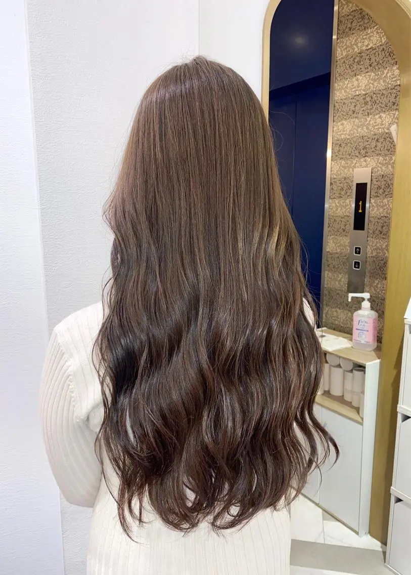 ロング カット ヘアカラー トリートメント レイヤーカット /透明感カラー西田のヘアスタイル