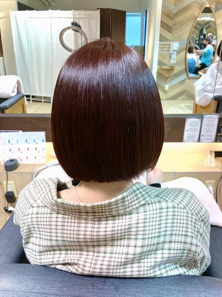 ショート カラー 切りっぱなしボブ オレンジ ボブ カット ヘアカラー 奥谷 美代子のヘアスタイル