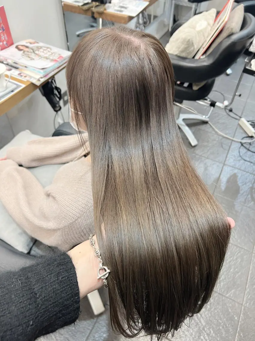 カラー アッシュ アッシュグレー 透明感カラー カット ヘアカラー トリートメント ヘッドスパ グレージュ/髪質改善 Yamato.hのヘアスタイル