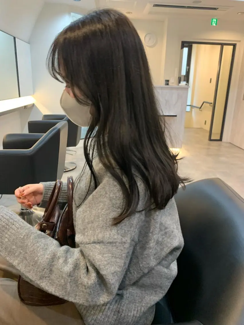 ロング ヘアカラー トリートメント 落合希 Olivebeigeのヘアスタイル