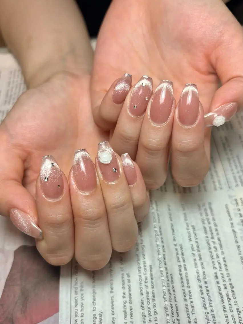 ショート mofie🤍ユウユ /練習モデル募集中のネイルデザイン