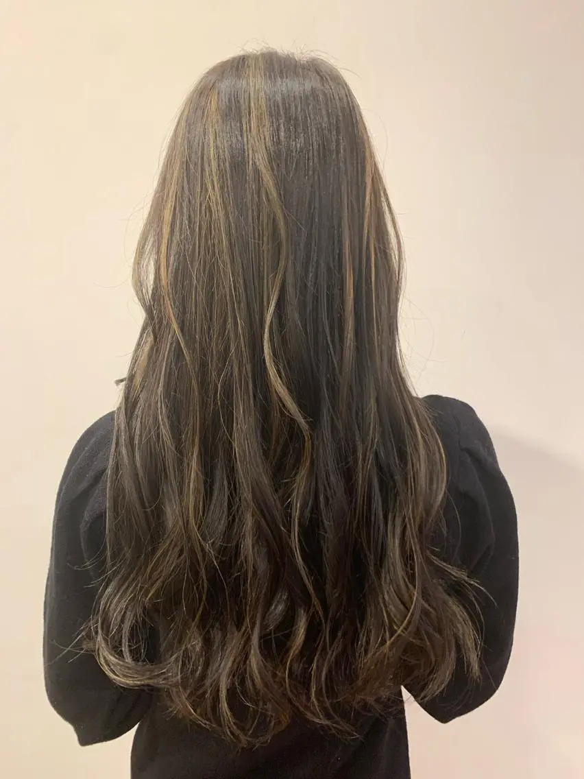 ロング カラー 多田 彩香のヘアスタイル