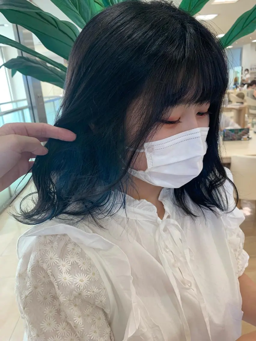 セミロング カラー 暖色/ブリーチカラー 🎀 M i k uのヘアスタイル