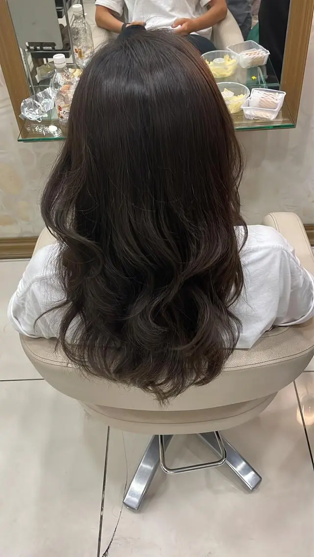 セミロング カラー Rena 🌟のヘアスタイル