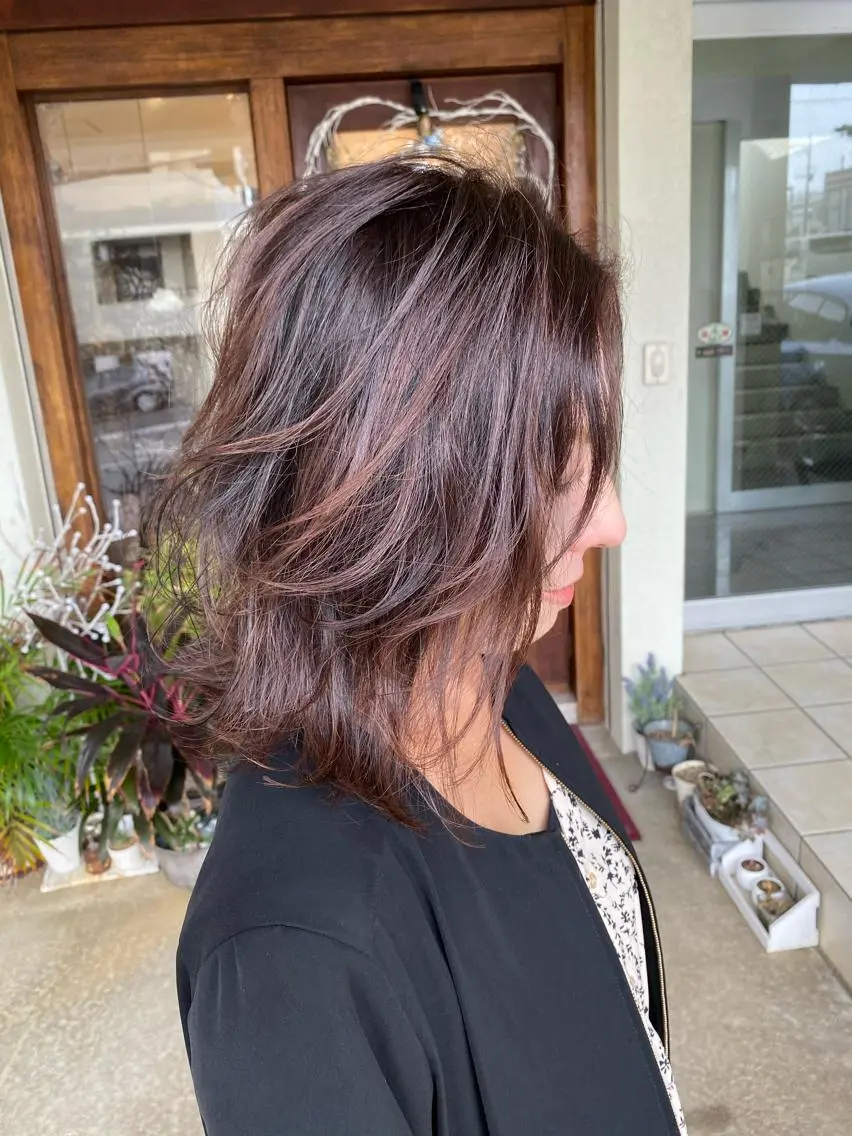 ミディアム カラー バレイヤージュ レイヤーカット カット ヘアカラー grand juteのヘアスタイル