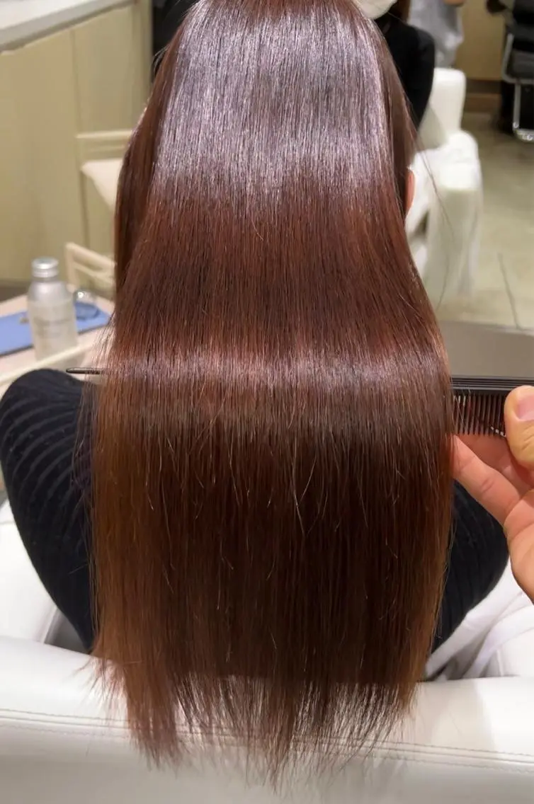 ロング カラー レイヤー/透明感 カラー　いくらまゆのヘアスタイル