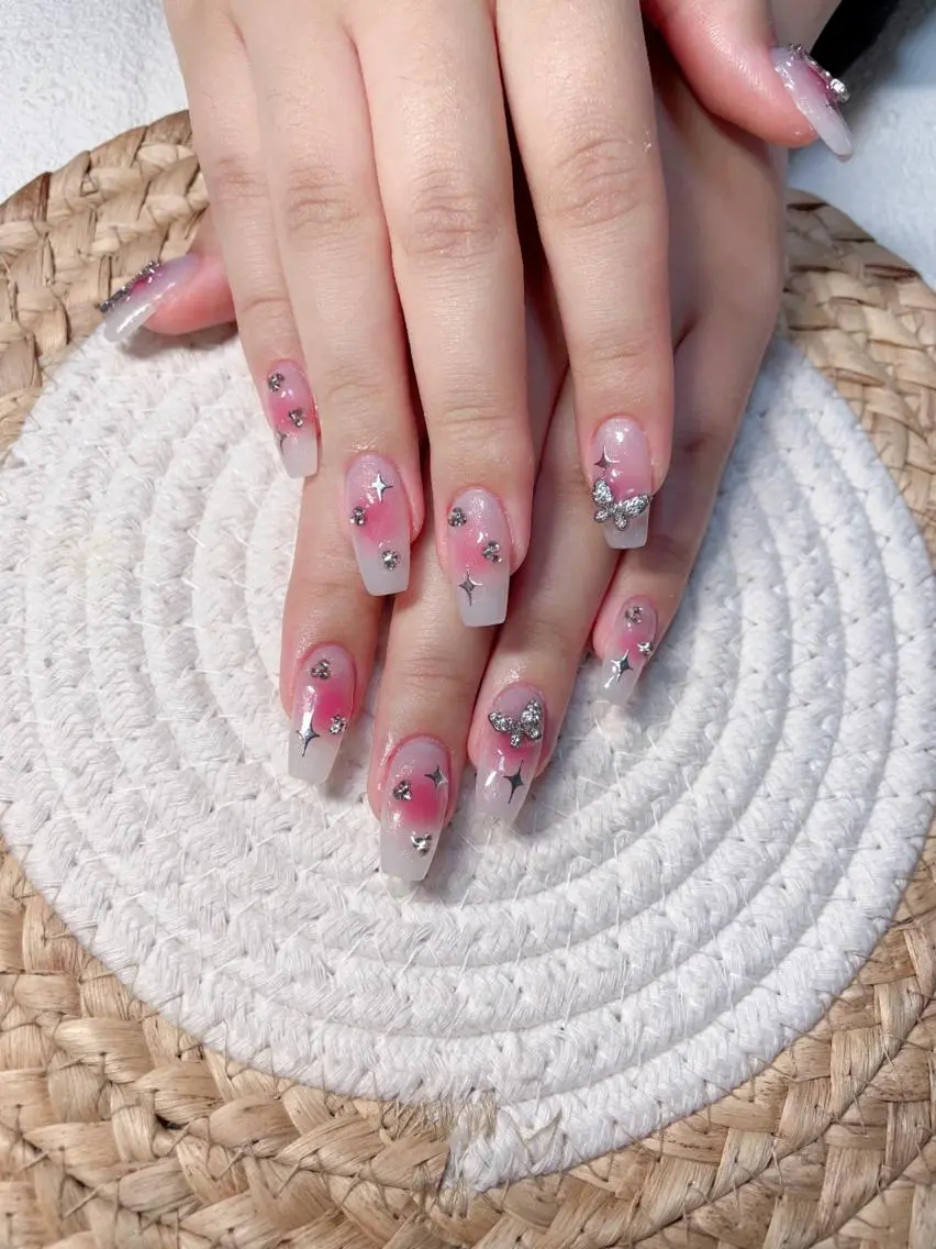 ネイル M 🌷Nail 長さだし専門店のネイルデザイン