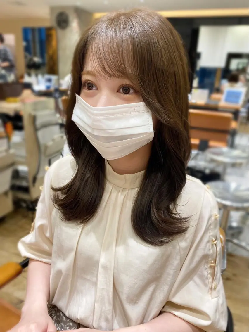 ミディアム カラー ベージュカラー ブラウンカラー ブラウンベージュ くびれヘア 顔周りカット 顔周り/くびれヘア 韓国ヘア💕風間るなのヘアスタイル