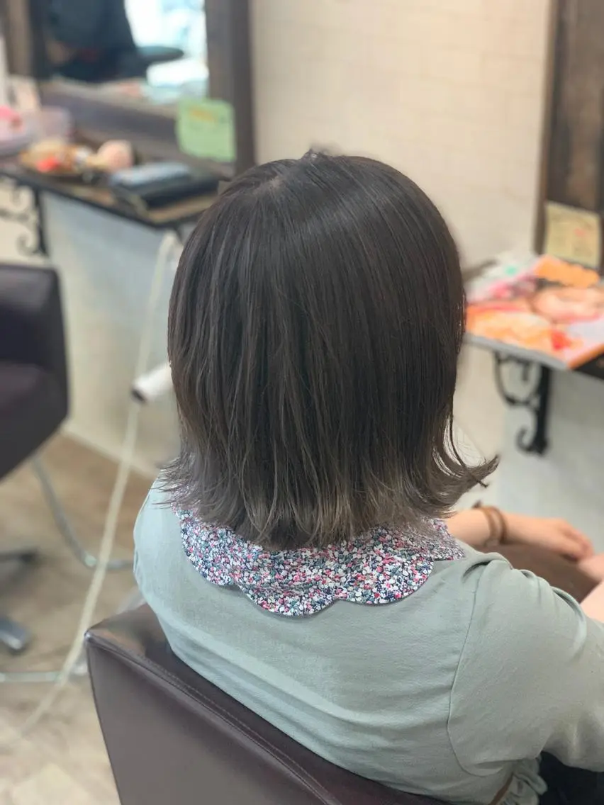 ミディアム ヘアカラー 松本 亮のヘアスタイル