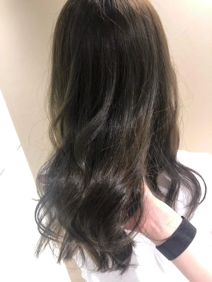 ロング カラー パーマ ヘアアレンジ ベージュカラー カット ヘアカラー トリートメント 【似合うが見つかる】 Hanaのヘアスタイル
