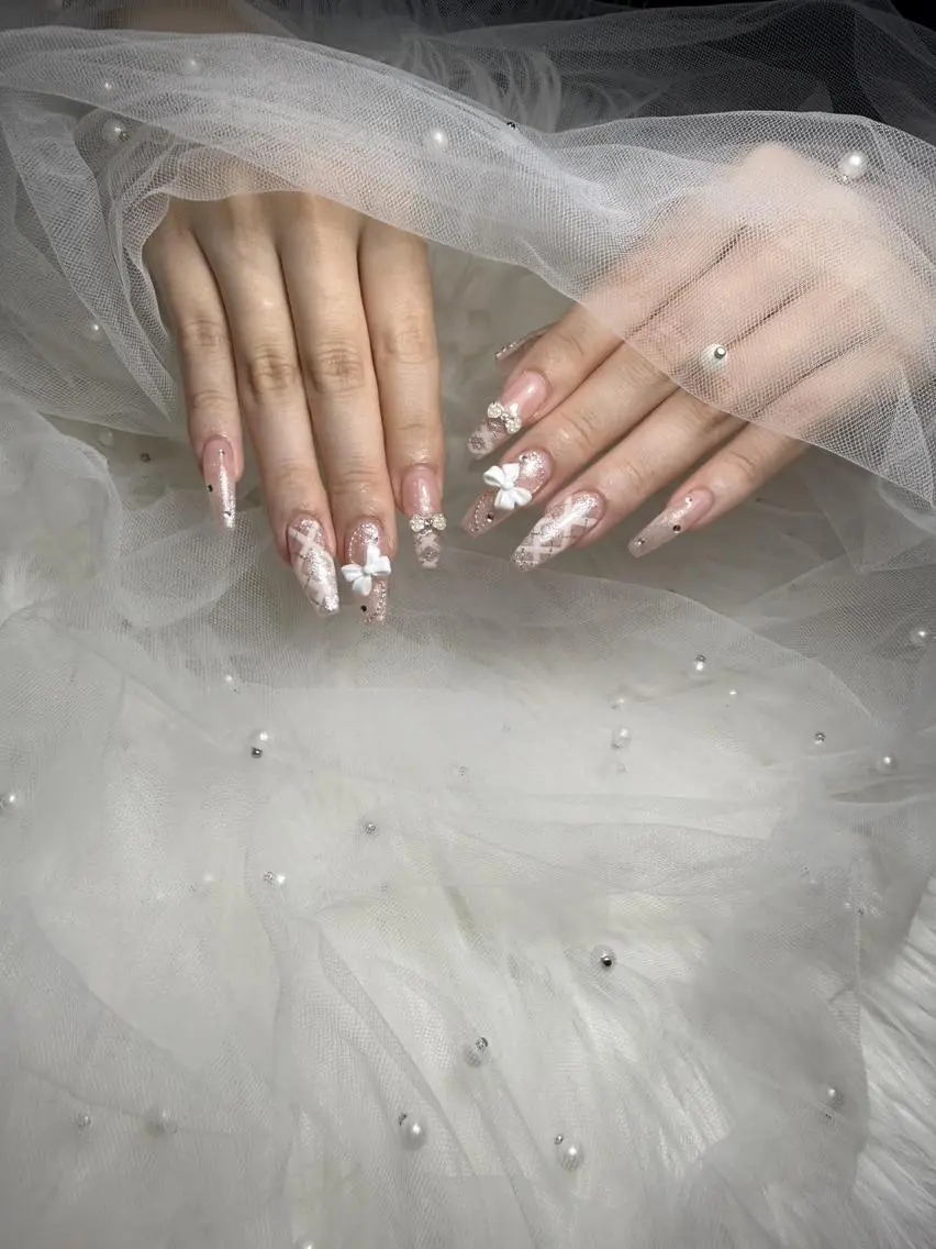 ネイル PEEKABOO NAIL 梅田のネイルデザイン
