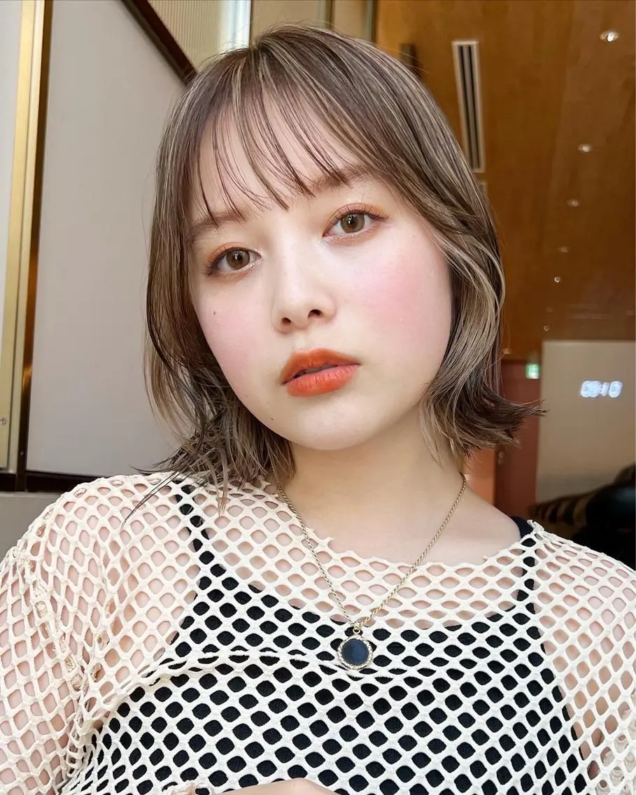 ショート カラー ベージュカラー 透明感カラー グレージュ ボブ カット ヘアカラー トリートメント レイヤー専門家 ダブルカラー修のヘアスタイル
