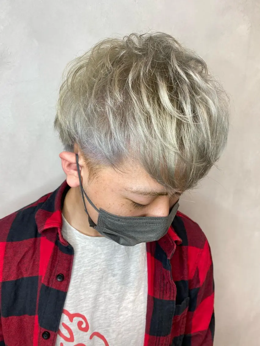 カラー メンズ 吹田 駿 髪質改善縮毛矯正のヘアスタイル