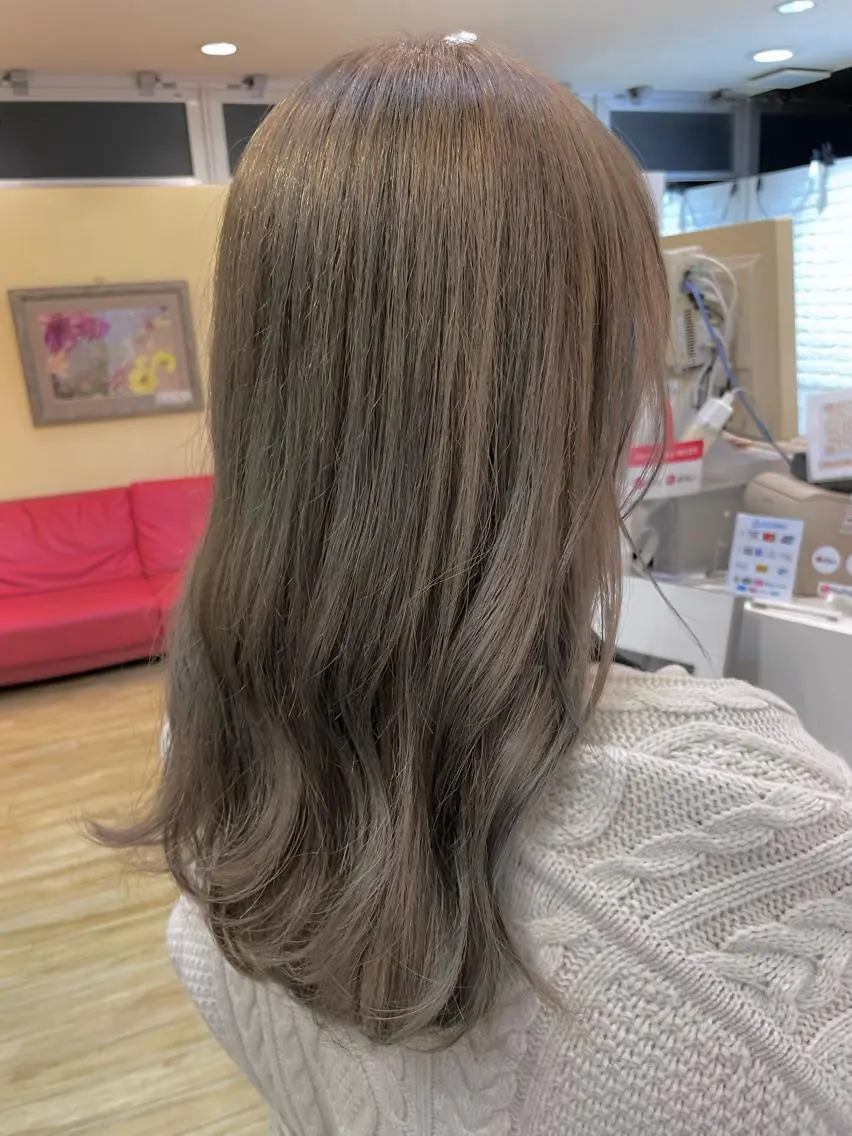 ミディアム カラー ブリーチ ヘアカラー トリートメント 🦋NAKAMURA 🦋のヘアスタイル