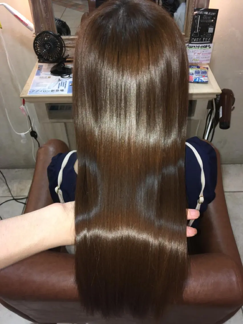 ロング 前平 友慈のヘアスタイル