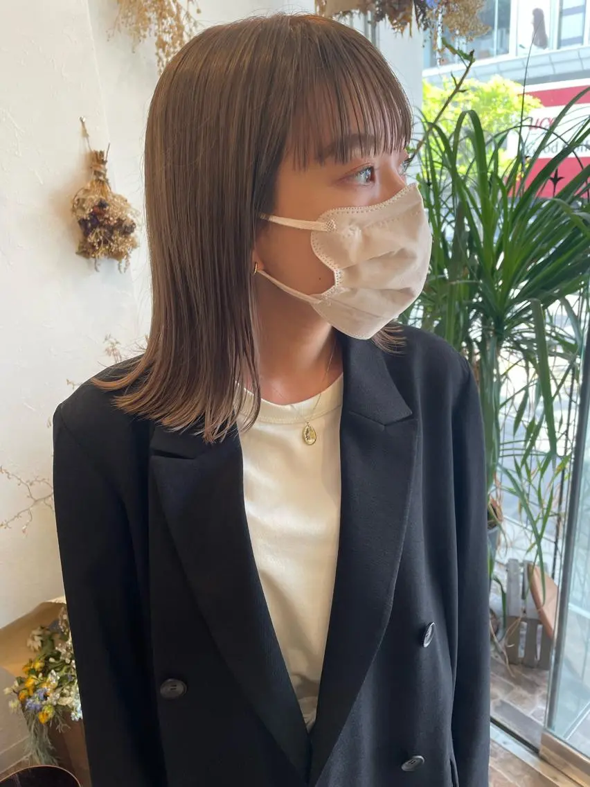 セミロング カラー ベージュカラー ブリーチ ハイトーンカラー ミルクティーベージュ ヘアカラー m ā l o.🌷 サカモトマイコのヘアスタイル