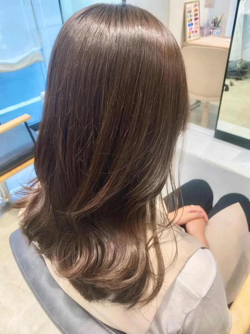 ロング カット ヘアカラー トリートメント 艶カラー/韓国風ヘア 🩵shioneのヘアスタイル