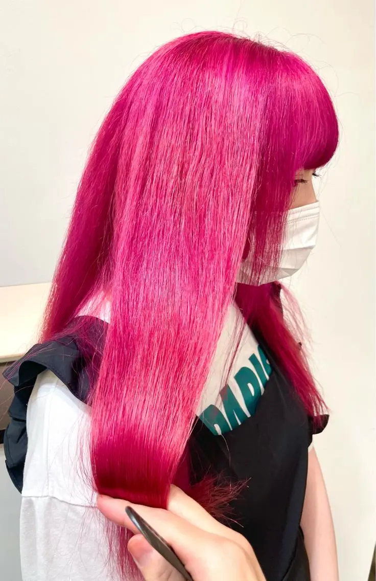 ロング カット ヘアカラー トリートメント ダメージレスブリーチ HIROSHIのヘアスタイル
