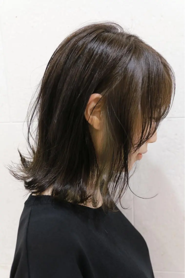 ミディアム カラー インナーカラー 斉藤 貴也のヘアスタイル