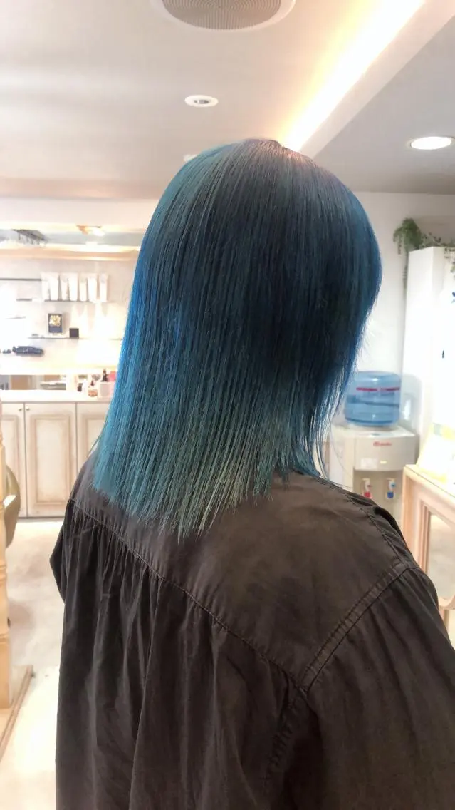 ミディアム カラー デザインカラー🎨 下北沢 / 磯部のヘアスタイル