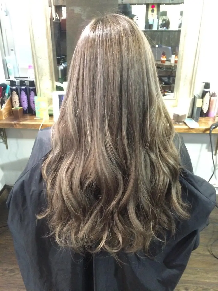 ミディアム セミロング ロング カラー グレージュ 外国人風カラー 🧡ショートの達人 🧡SHOのヘアスタイル