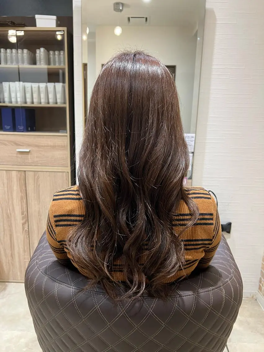 ロング カラー ブラウンカラー ピンクカラー ピンクブラウン 黒田 愛梨のヘアスタイル