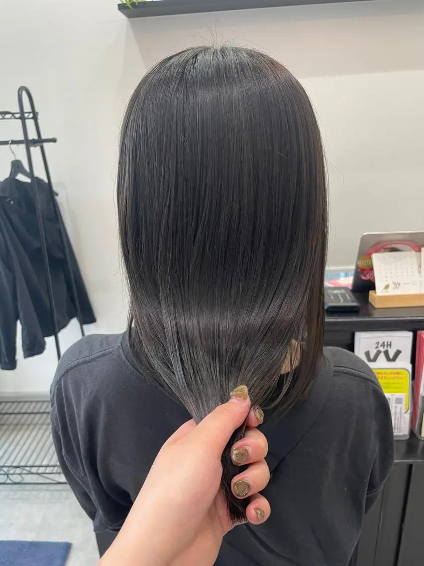カラー 透明感カラー 河野いずみ レイヤー/ボブ 🤍のヘアスタイル