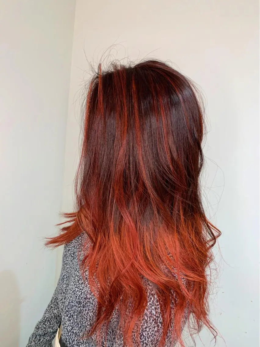 ロング カラー バレイヤージュ レイヤーカット ヘアカラー トリートメント エクステ KAZUMAのヘアスタイル