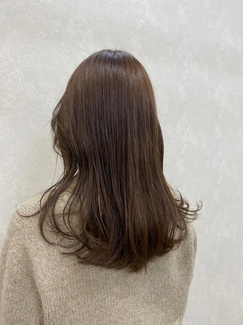セミロング カラー ベージュカラー オリーブベージュ 宮﨑 舞のヘアスタイル