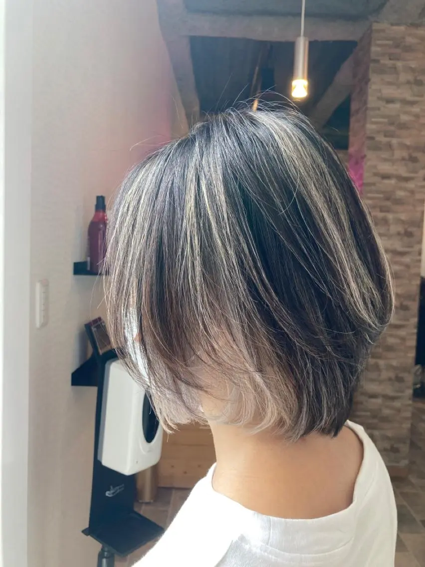 ショート カラー ヘアカラー&縮毛矯正 STAR☆RIVERのヘアスタイル