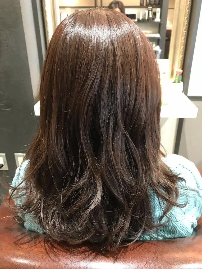 セミロング カラー カット ヘアカラー トリートメント Avery SHINのヘアスタイル